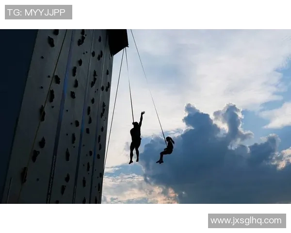 攀岩新视野：探索成都攀岩队的转型与发展之路